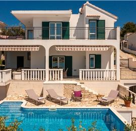4 Bedroom Villa with Pool near Milna, Brac Island Sleeps 8 